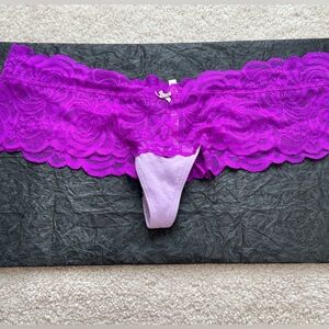 Retired Victoria’s Secret PINK Purple Lace Trim Cheekster Thong panties medium M